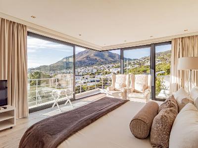To Let 6 Bedroom Property for Rent in Camps Bay Western Cape
